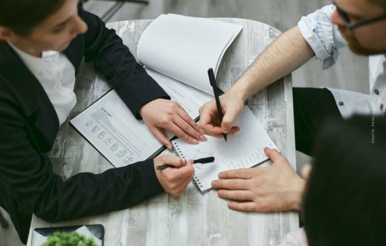 Hauskredit Vergleich 2024: Die besten Finanzierungsangebote im Test – Häufige Fragen & Antworten