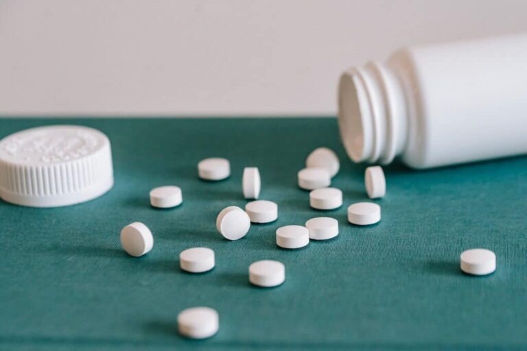 Benzos kaufen: Alles über Risiken, Dosierung und sichere Alternativen